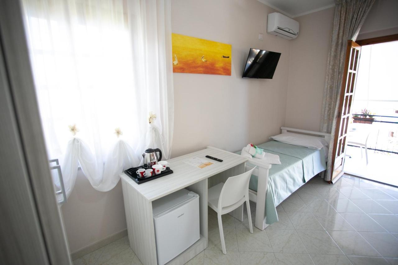 B&B Leonida Tropea Bagian luar foto