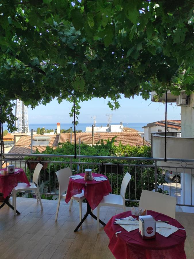B&B Leonida Tropea Bagian luar foto